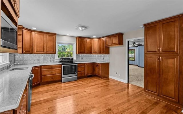 2321 Danbury Road, Greensboro, NC 27408