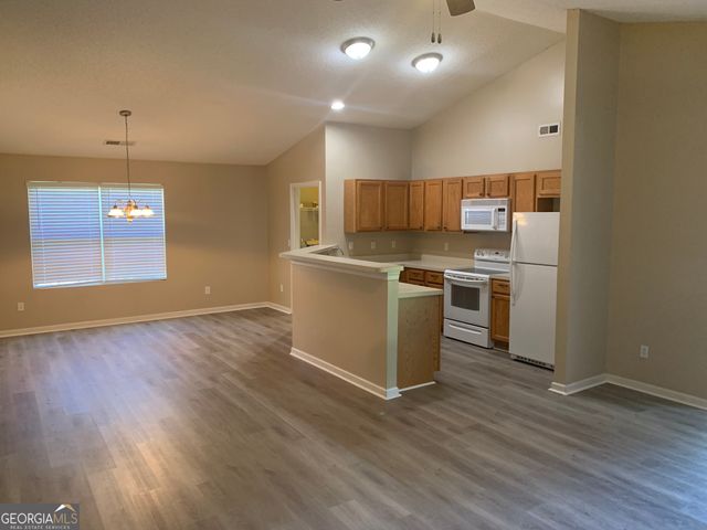 77 Clark Street, Newnan, GA 30263