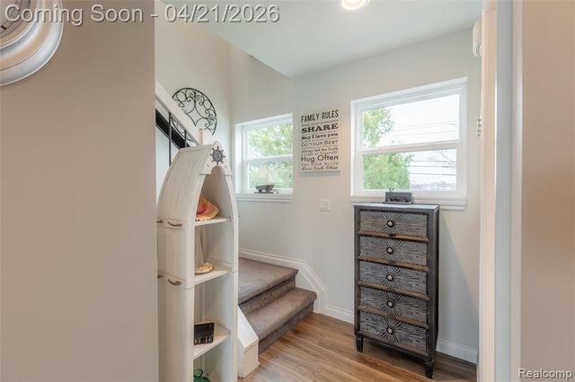 376 Bellevue Avenue, Lake Orion, MI 48362