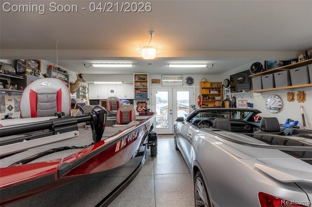 376 Bellevue Avenue, Lake Orion, MI 48362
