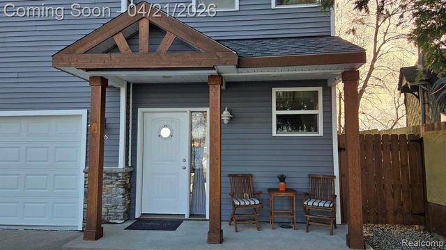 376 Bellevue Avenue, Lake Orion, MI 48362
