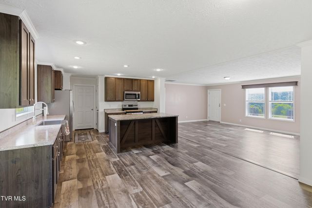 530 Horseshoe Bend Road, Jonesborough, TN 37659
