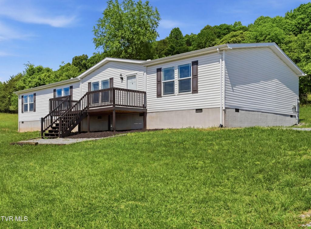 530 Horseshoe Bend Road, Jonesborough, TN 37659