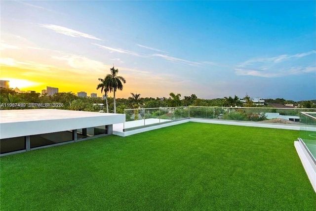 440 Mola Ave, Fort Lauderdale, FL 33301