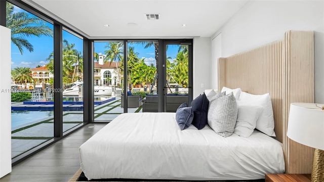 440 Mola Ave, Fort Lauderdale, FL 33301