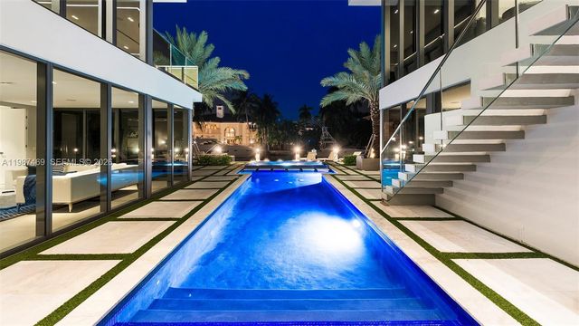 440 Mola Ave, Fort Lauderdale, FL 33301