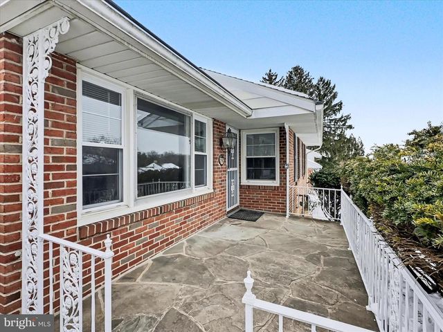 758 CLEARMOUNT RD, York, PA 17403