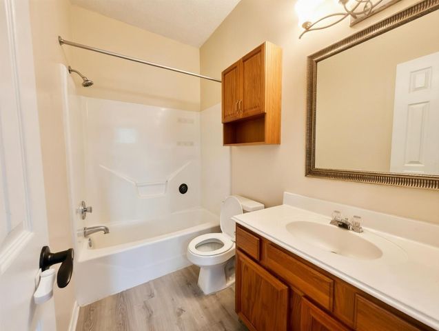 2919 Amber Cliff Drive, Katy, TX 77449