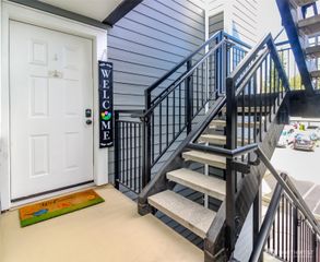 22810 30th Avenue S #C203, Des Moines, WA 98198