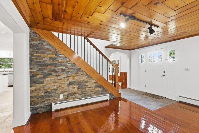 532 Frank C Gilman Highway, Alton, NH 03809