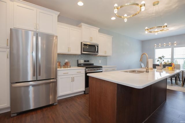 3512 Udhe Court, Newburgh, IN 47630