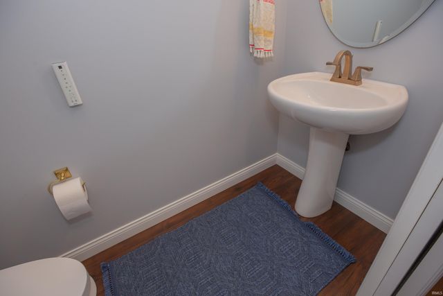 3512 Udhe Court, Newburgh, IN 47630