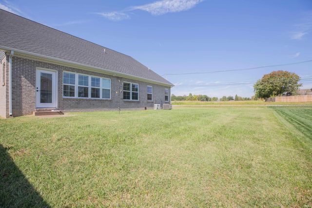 3512 Udhe Court, Newburgh, IN 47630