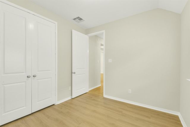 229 Trapper Creek Drive, Conroe, TX 77304