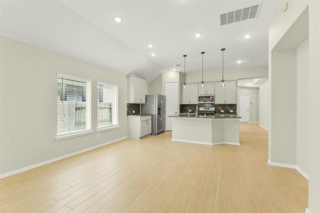 229 Trapper Creek Drive, Conroe, TX 77304