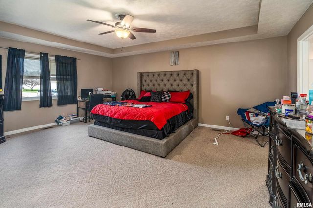 506 Insignia Drive, Herrin, IL 62948