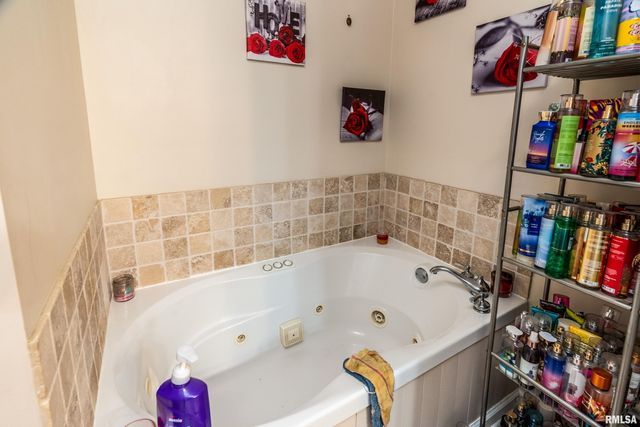 506 Insignia Drive, Herrin, IL 62948