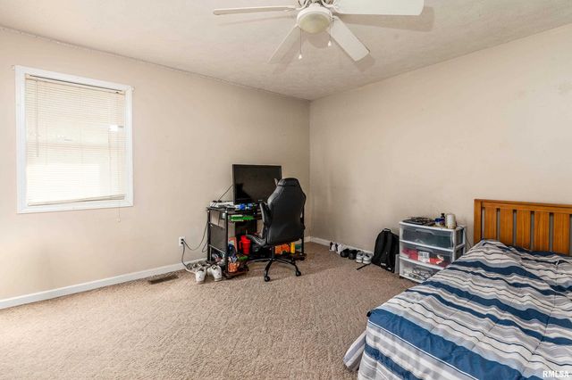 506 Insignia Drive, Herrin, IL 62948