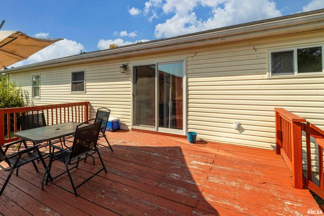 506 Insignia Drive, Herrin, IL 62948