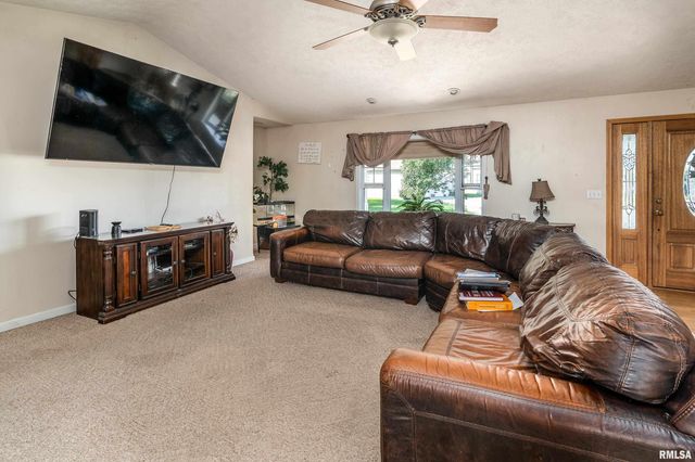 506 Insignia Drive, Herrin, IL 62948