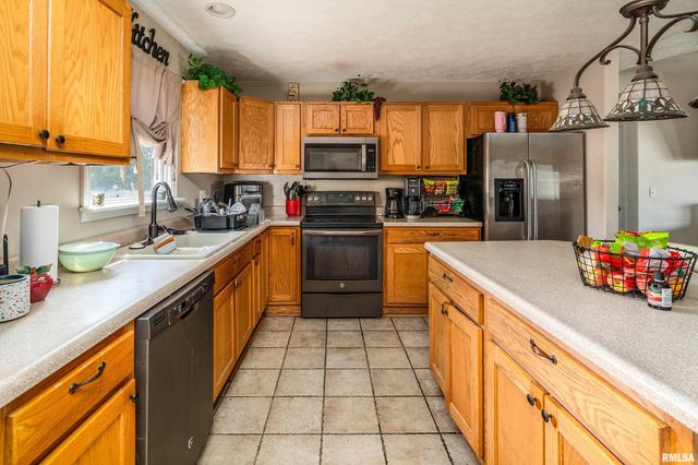 506 Insignia Drive, Herrin, IL 62948