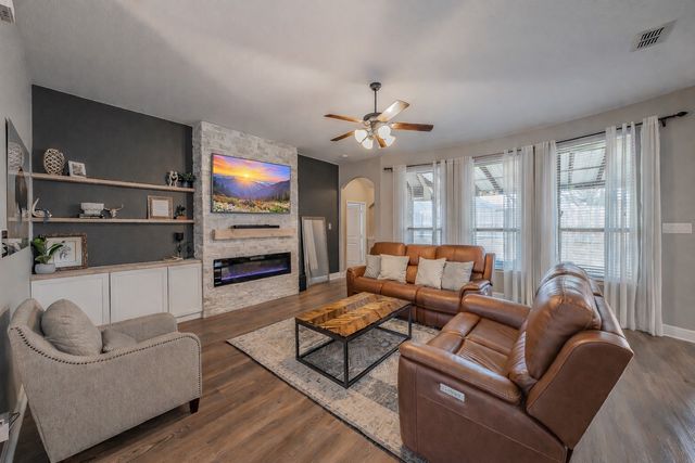 108 Fieldview Drive, Crandall, TX 75114