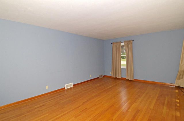 201 Locust Court, Portage, WI 53901