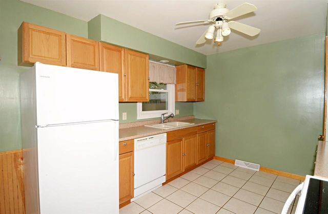 201 Locust Court, Portage, WI 53901