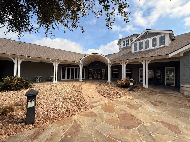 1725 Harvey Mitchell Pkwy 1430, College Station, TX 77840