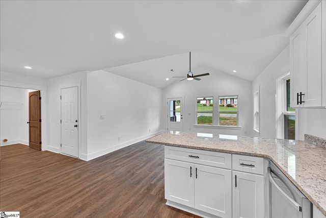 203 Ridgecrest Way, Williamston, SC 29697