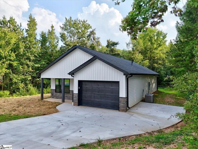 203 Ridgecrest Way, Williamston, SC 29697