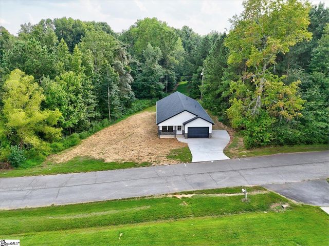 203 Ridgecrest Way, Williamston, SC 29697