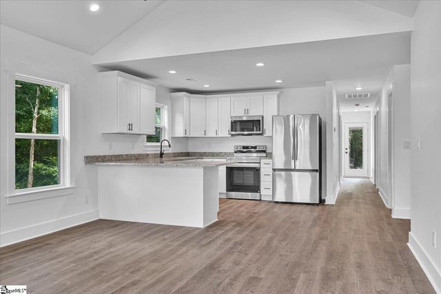 203 Ridgecrest Way, Williamston, SC 29697