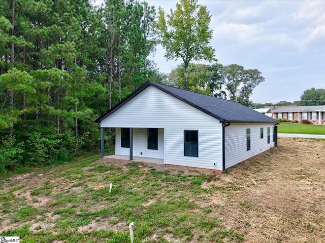 203 Ridgecrest Way, Williamston, SC 29697