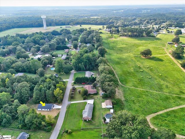203 Ridgecrest Way, Williamston, SC 29697