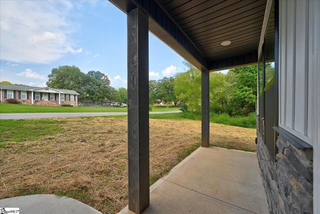 203 Ridgecrest Way, Williamston, SC 29697