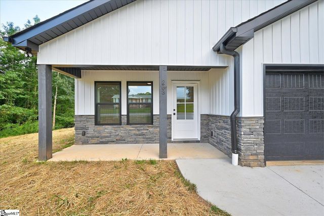 203 Ridgecrest Way, Williamston, SC 29697