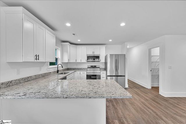 203 Ridgecrest Way, Williamston, SC 29697