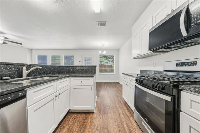 9151 Autumn Harvest Drive, Houston, TX 77064