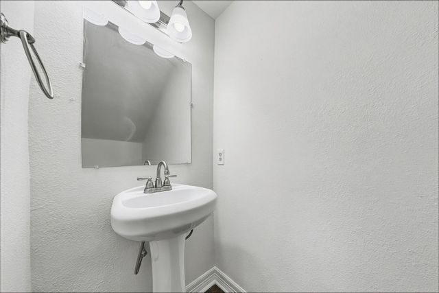 9151 Autumn Harvest Drive, Houston, TX 77064