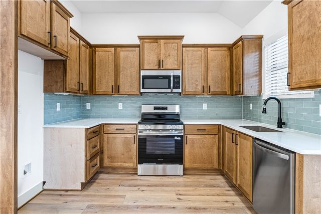 37 Wishaw Drive, Bella Vista, AR 72715