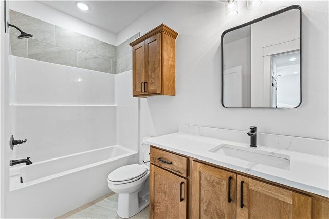 37 Wishaw Drive, Bella Vista, AR 72715