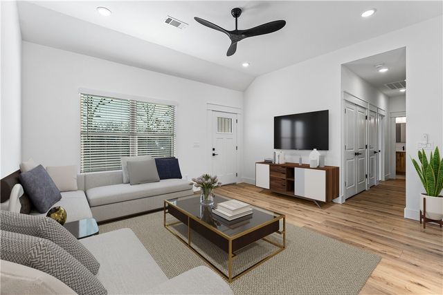 37 Wishaw Drive, Bella Vista, AR 72715