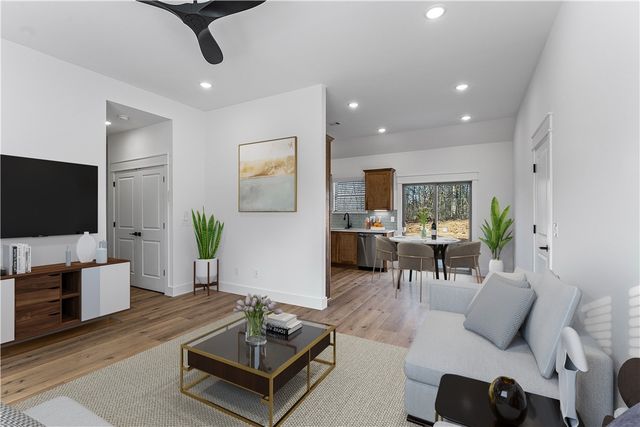 37 Wishaw Drive, Bella Vista, AR 72715