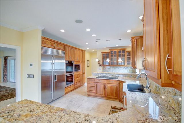 12220 Maple Crest Drive, Burlington, WA 98233