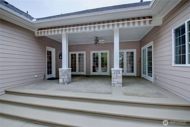 12220 Maple Crest Drive, Burlington, WA 98233