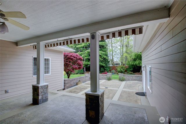 12220 Maple Crest Drive, Burlington, WA 98233