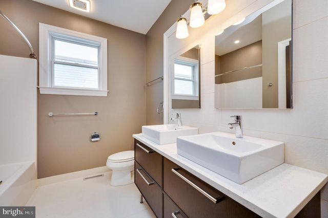 1020-B PENN ST, Reading, PA 19602