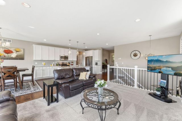 18573 Joplin Avenue, Lakeville, MN 55044