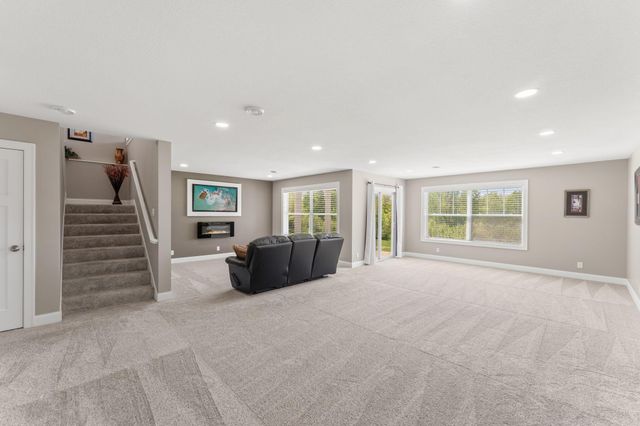18573 Joplin Avenue, Lakeville, MN 55044